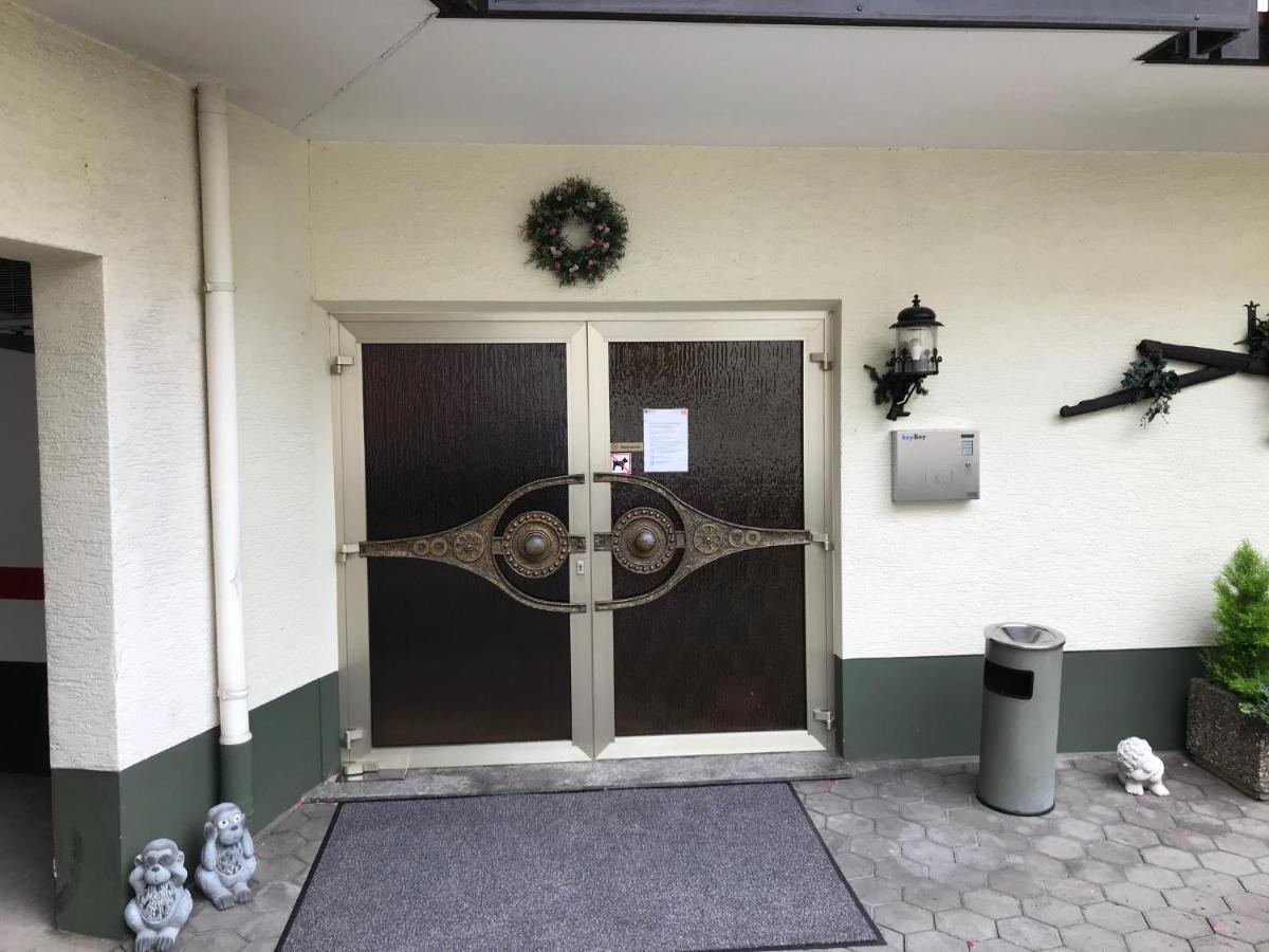 Nidderau Hotel Zum Adler מראה חיצוני תמונה